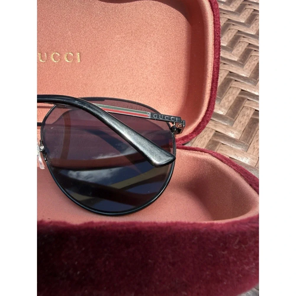 Gucci GG0832S-001 Men's Silver & Black Frame Dark Tinted Aviator Sunglasses Case